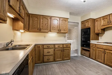 4014 S Creekside Drive New Palestine IN 46163