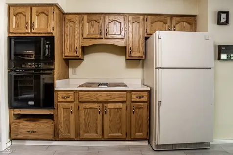 4014 S Creekside Drive New Palestine IN 46163