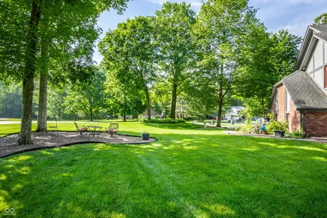 4014 S Creekside Drive New Palestine IN 46163