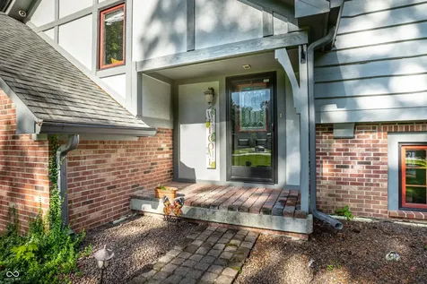 4014 S Creekside Drive New Palestine IN 46163