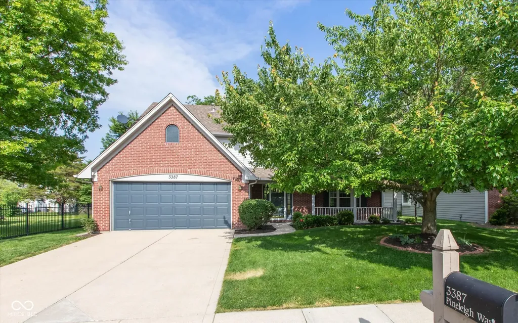 3387 Pineleigh Way Greenwood IN 46143