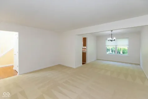 3387 Pineleigh Way Greenwood IN 46143
