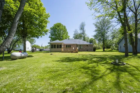 93 Gettysburg Drive Coatesville IN 46121