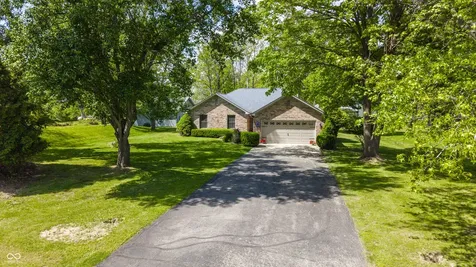 93 Gettysburg Drive Coatesville IN 46121
