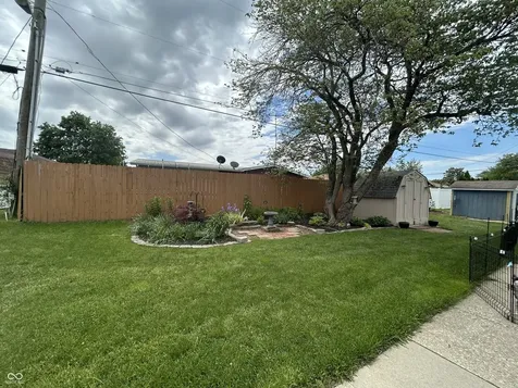 2735 Prosperity Drive Columbus IN 47201