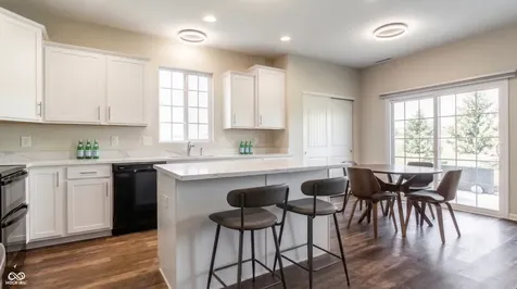 4772 Timberline Trail Whitestown IN 46075