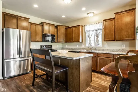 4772 Timberline Trail Whitestown IN 46075