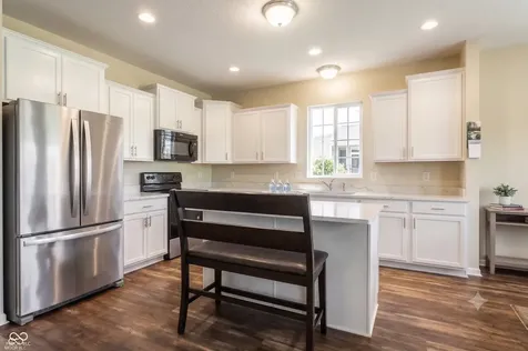 4772 Timberline Trail Whitestown IN 46075