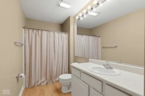 5417 Loggia Way Indianapolis IN 46237