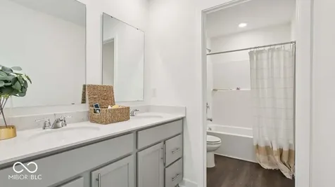 238 Aster Way Greenfield IN 46140