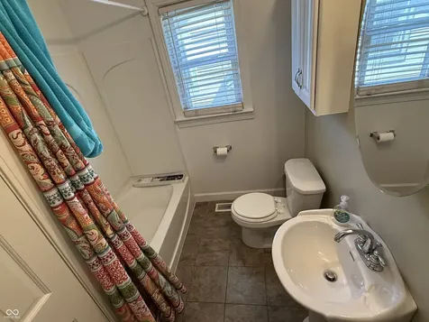 132 S 10th Avenue Beech Grove IN 46107