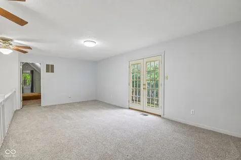 10373 Whispering Winds Indianapolis IN 46234