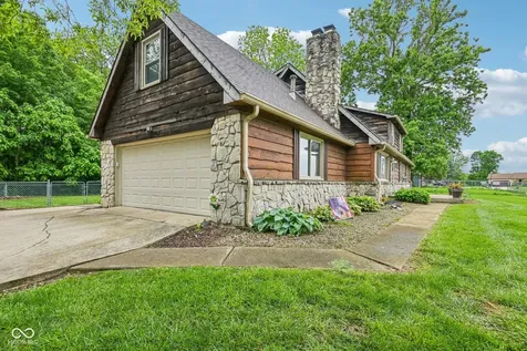 10373 Whispering Winds Indianapolis IN 46234