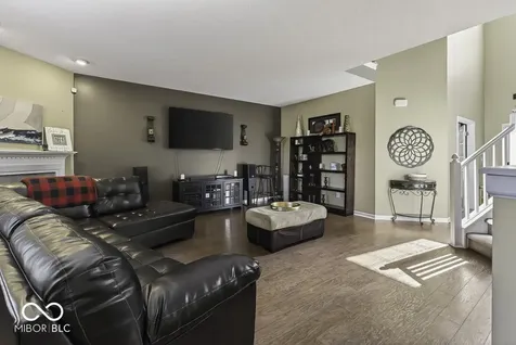 1416 Gleneagle Drive Indianapolis IN 46239