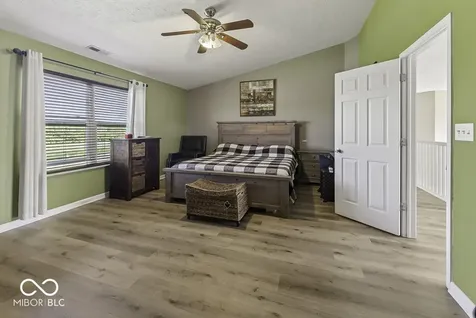 1416 Gleneagle Drive Indianapolis IN 46239