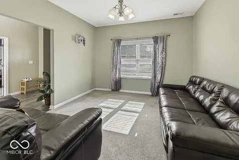 1416 Gleneagle Drive Indianapolis IN 46239