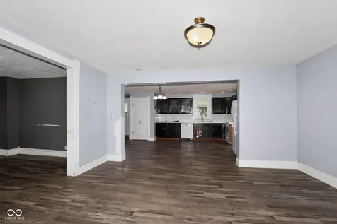 1909 S J Street Elwood IN 46036