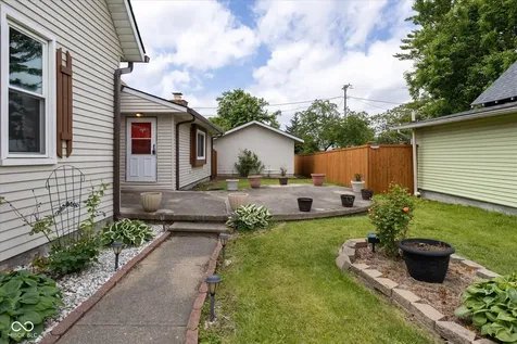 885 S 11th Street Noblesville IN 46060