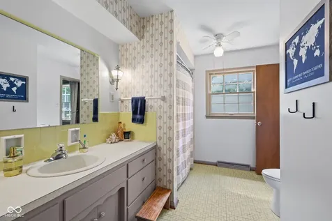 5265 E 75th Street Indianapolis IN 46250