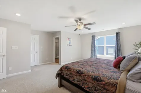 2023 Glenmoor Drive Columbus IN 47201
