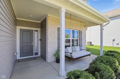2023 Glenmoor Drive Columbus IN 47201