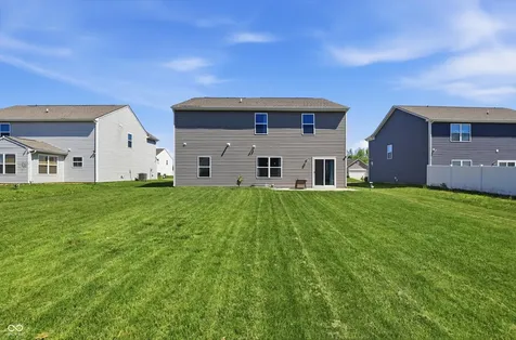 2023 Glenmoor Drive Columbus IN 47201