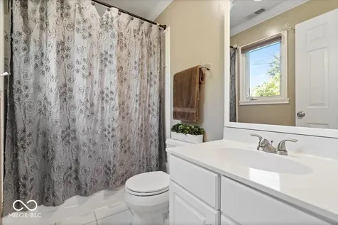 8840 Bay Breeze Lane Indianapolis IN 46236