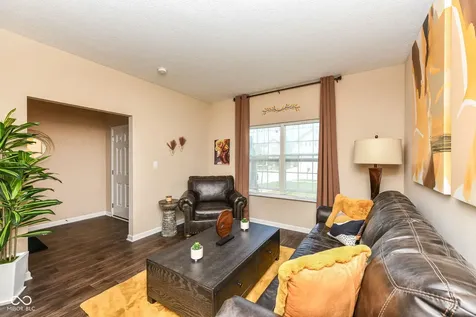 10917 Hunter Lake Lane Indianapolis IN 46239