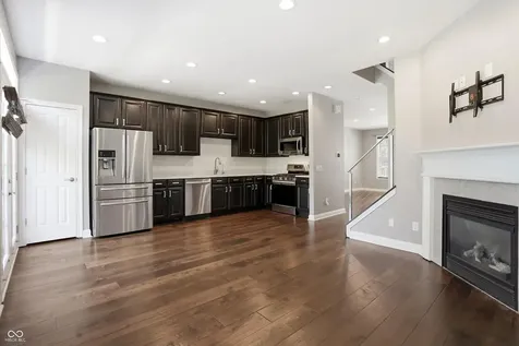 358 E Ohio Street Indianapolis IN 46204