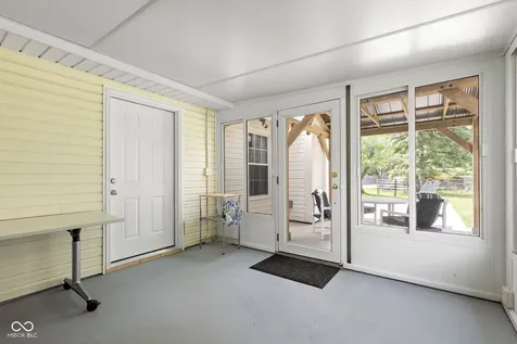 7447 Iron Rock Road Indianapolis IN 46236