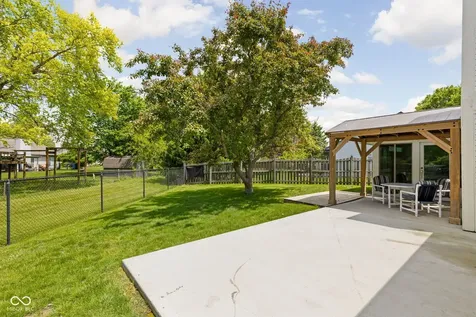 7447 Iron Rock Road Indianapolis IN 46236