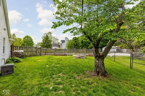 7447 Iron Rock Road Indianapolis IN 46236