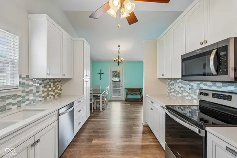 872 Franklin Lakes Boulevard Franklin IN 46131