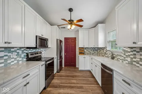 872 Franklin Lakes Boulevard Franklin IN 46131