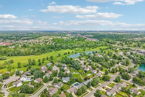 872 Franklin Lakes Boulevard Franklin IN 46131