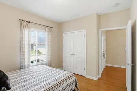 921 Hildebrand Drive Indianapolis IN 46217