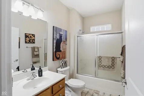 921 Hildebrand Drive Indianapolis IN 46217