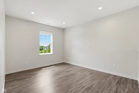 1358 Avondale Drive Westfield IN 46074
