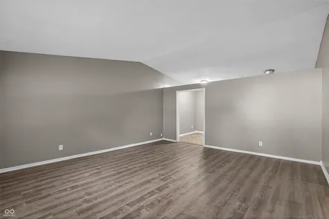 9418 Tower Lane Indianapolis IN 46235