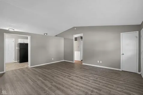 9418 Tower Lane Indianapolis IN 46235