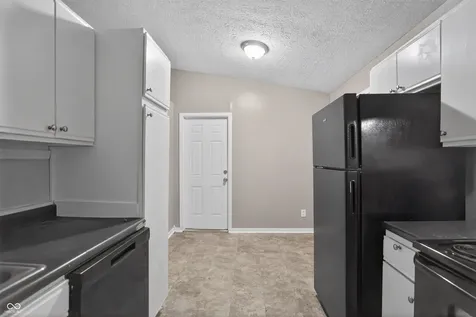 9418 Tower Lane Indianapolis IN 46235