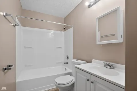 9418 Tower Lane Indianapolis IN 46235