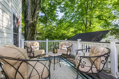 385 S Sixth Street Zionsville IN 46077