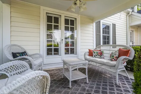 385 S Sixth Street Zionsville IN 46077
