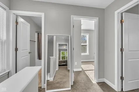 31 E Parkview Avenue Indianapolis IN 46201