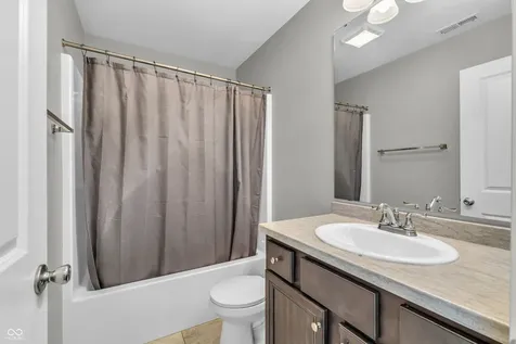 31 E Parkview Avenue Indianapolis IN 46201