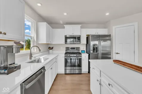 13865 N Avery Lane Camby IN 46113