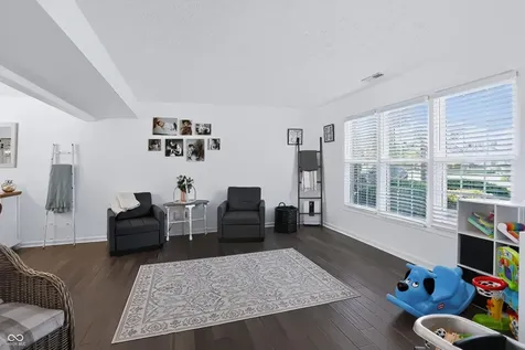 230 Wyndotte Drive Carmel IN 46032