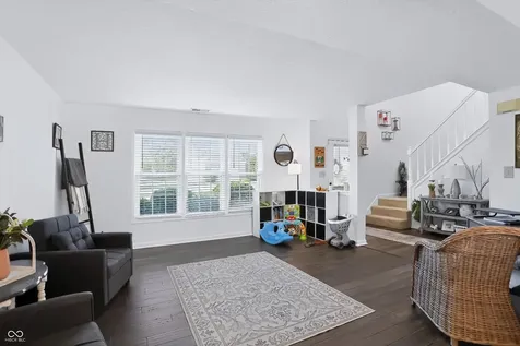 230 Wyndotte Drive Carmel IN 46032