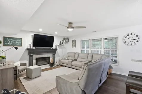 230 Wyndotte Drive Carmel IN 46032